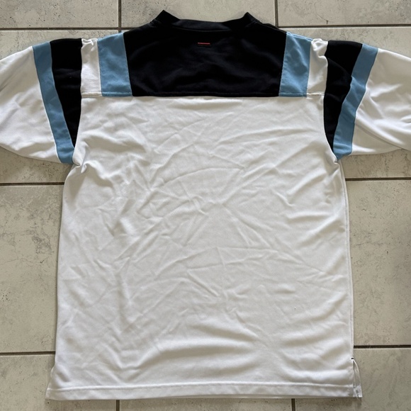 Vintage 90's FUBU athletic 05 Sports Collection t-shirt - Picture 5 of 5